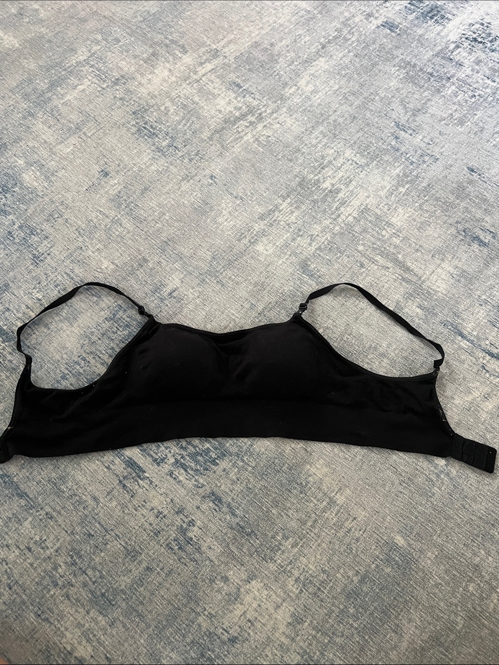 Everyday Seamless Black Bralette with Adjustable Straps